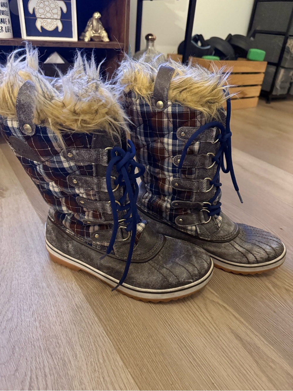 SOREL Tofino Women’s Waterproof Tall Plaid Boots Winter Faux Fur Lace Up Size 10